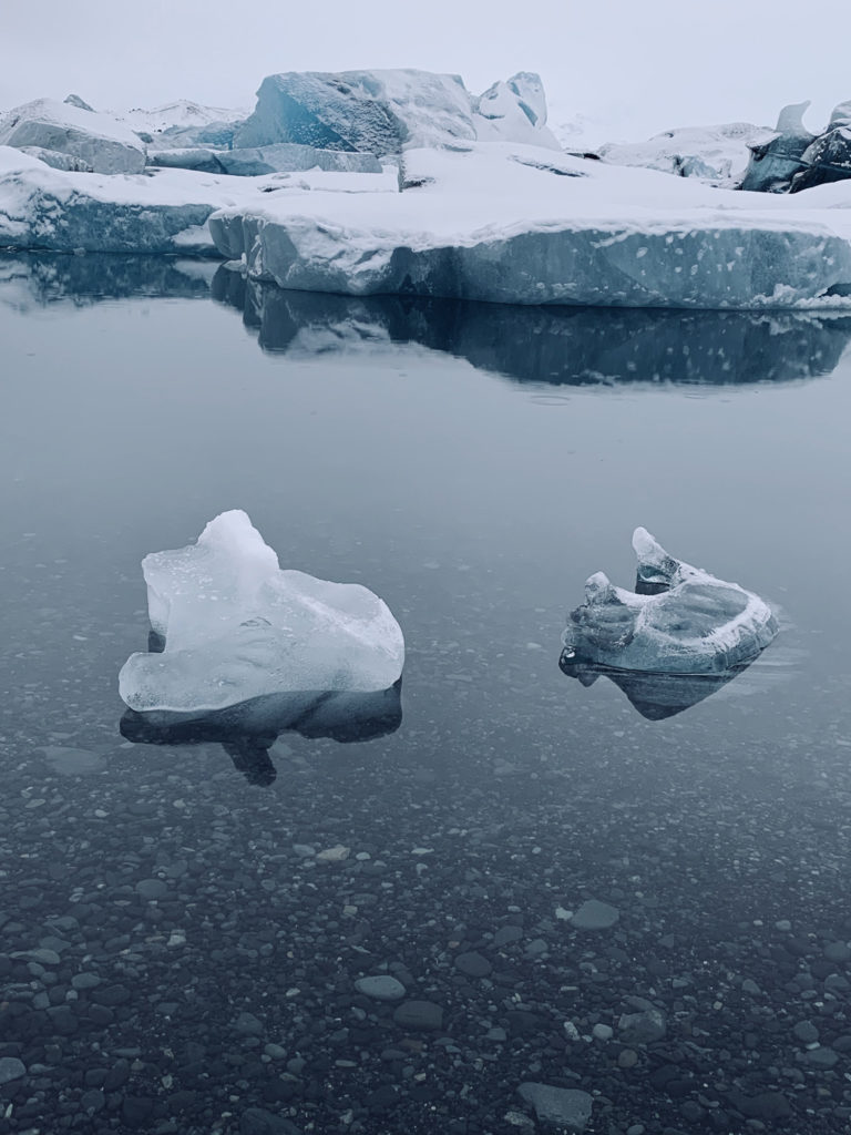 Iceberg bay jokulsarlon Iceland